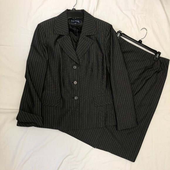Evan Picone Jackets & Blazers - Skirt Suit "Evan Picone" Charcoal Grey Pin-Striped, $200 new